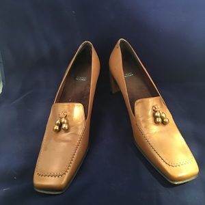 Brown Leather Stuart Weitzman Heeled Loafers EUC